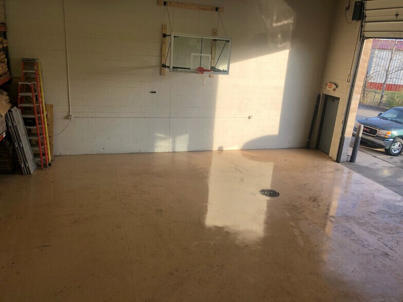 3408 Busch Dr SW, Grandville, MI à louer - Photo de l’immeuble – Image 3 sur 8