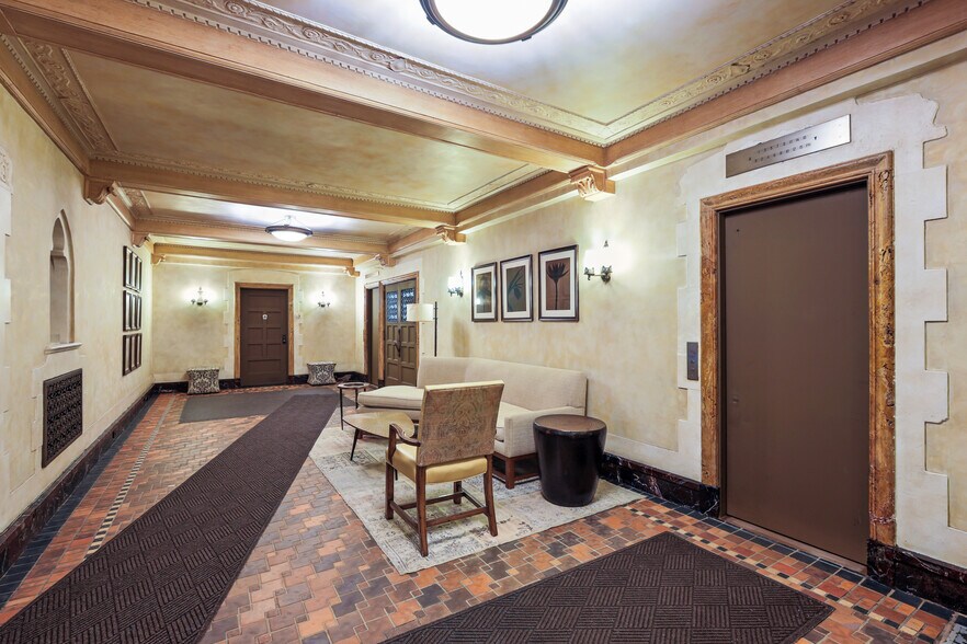 9 Prospect Park W, Brooklyn, NY à vendre - Photo de l’immeuble – Image 3 sur 5