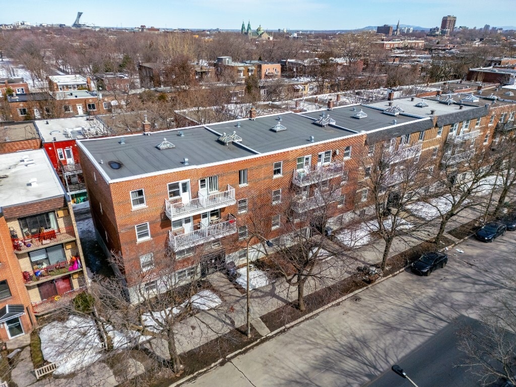 5205 5225 Rue, Longueuil, QC à vendre Photo principale– Image 1 sur 16