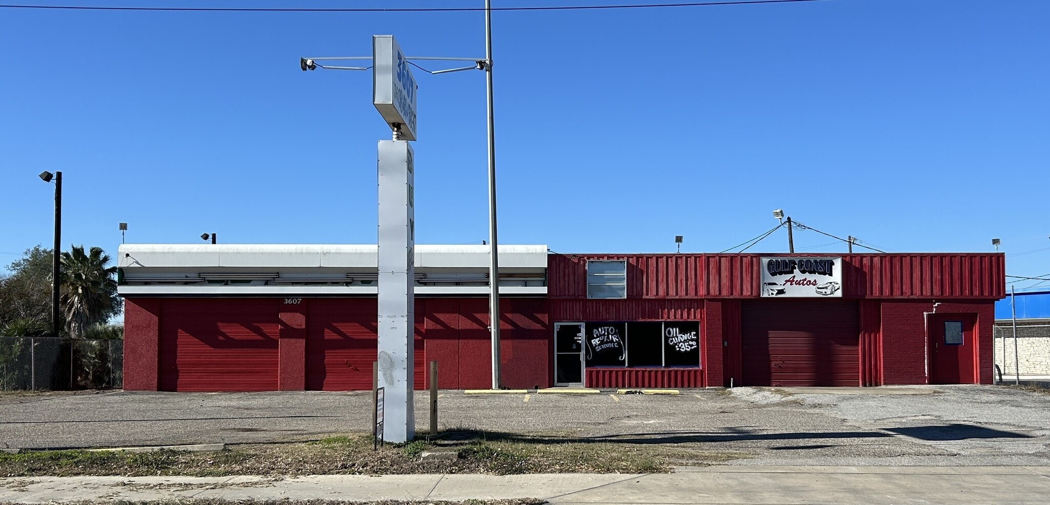 3607 S Staples St, Corpus Christi, TX à louer Photo de l’immeuble– Image 1 sur 25