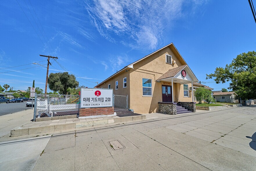 600 S Towne Ave, Pomona, CA à vendre - Photo de l’immeuble – Image 1 sur 26
