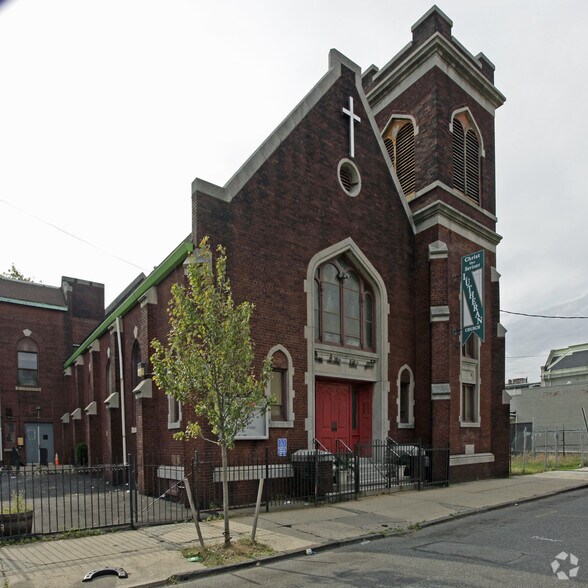 11 Brinkerhoff St, Jersey City, NJ à vendre - Photo de l’immeuble – Image 2 sur 2
