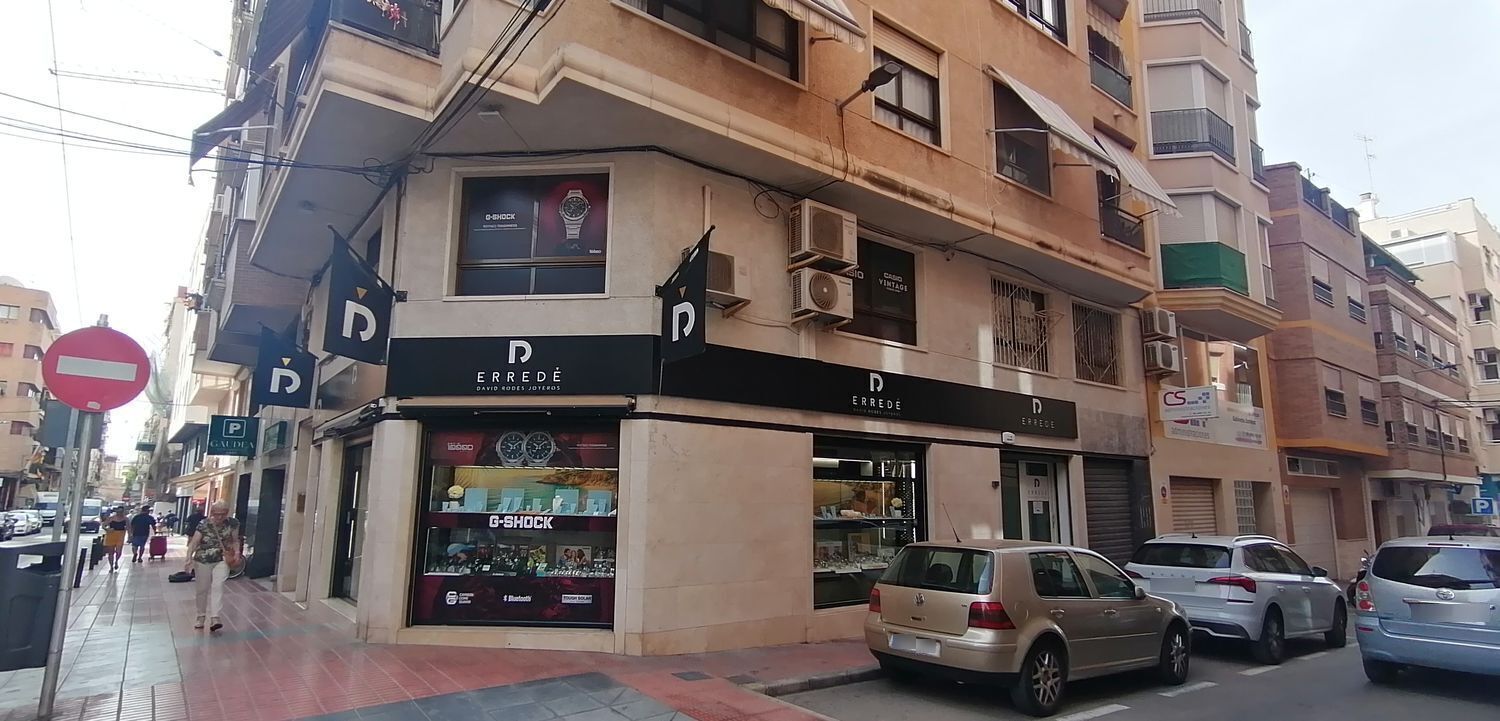 Local commercial dans Santa Pola à louer Photo de l’immeuble– Image 1 sur 43