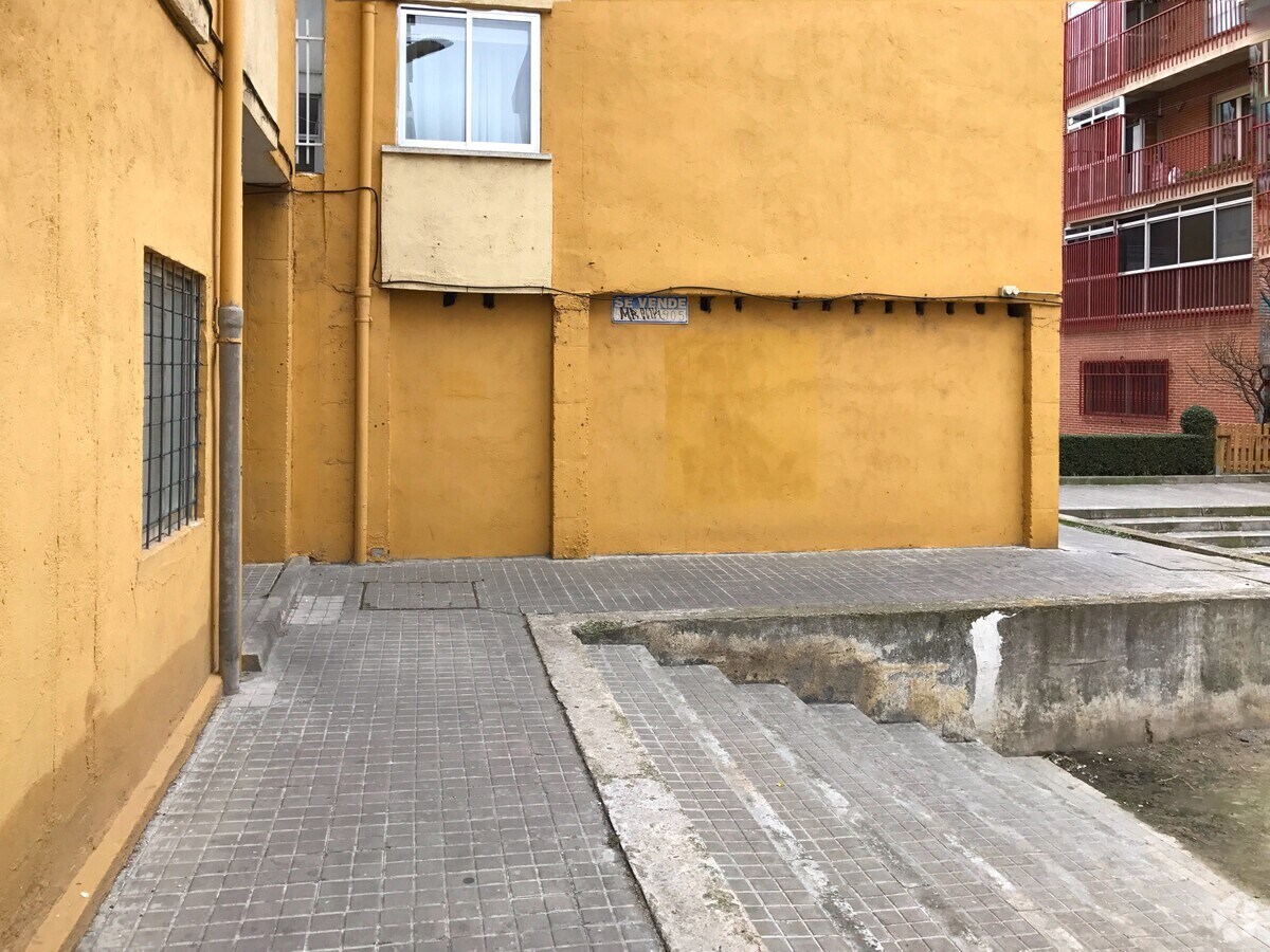 Calle Virgen de las Angustias, 39, Ávila, AVI 05005 - Lot Puerta L1, Esc. 1 - - Photo intérieure - Image 2 of 2