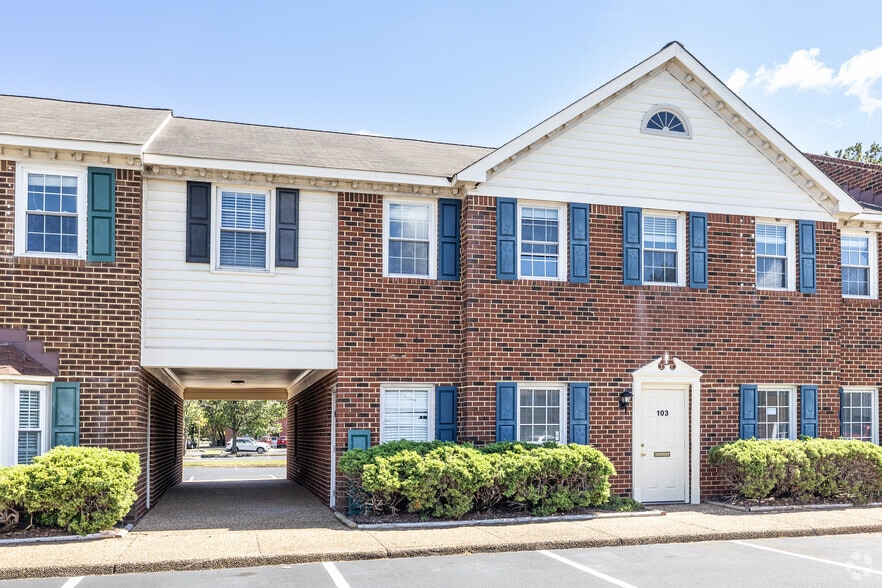 505 S Independence Blvd, Virginia Beach, VA à louer - Photo de l’immeuble – Image 3 sur 4