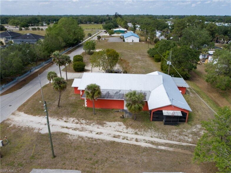 140 Jaycee Lions Dr, LaBelle, FL à vendre - Photo de l’immeuble – Image 3 sur 21