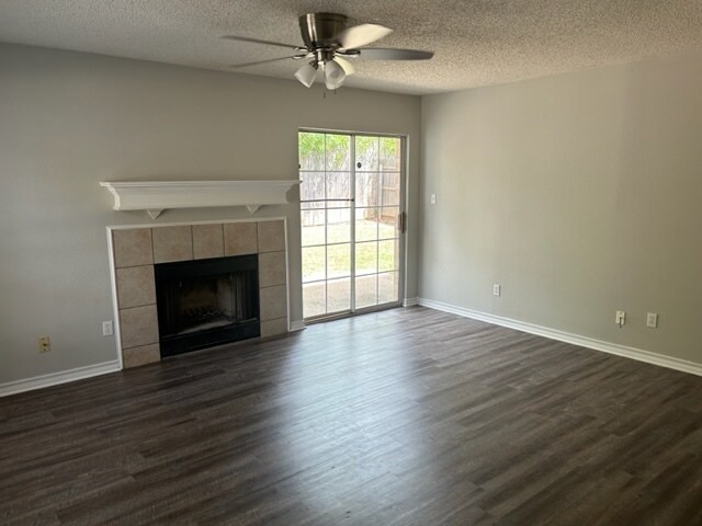 701 Champion Pl, Texarkana, TX à vendre - Photo intérieure – Image 3 sur 22