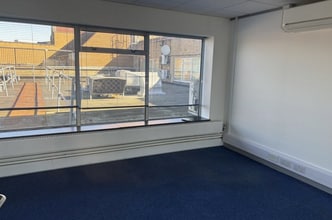 53A Crockhamwell Rd, Reading à louer Photo intérieure– Image 2 sur 4