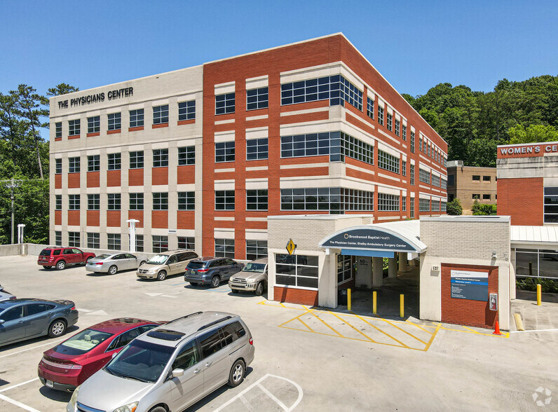 1010 1st St N, Alabaster, AL à louer - Photo de l’immeuble – Image 1 sur 7