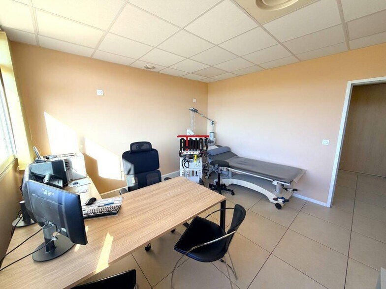 Bureau dans La Valette Du Var à vendre - Photo intérieure – Image 3 sur 5