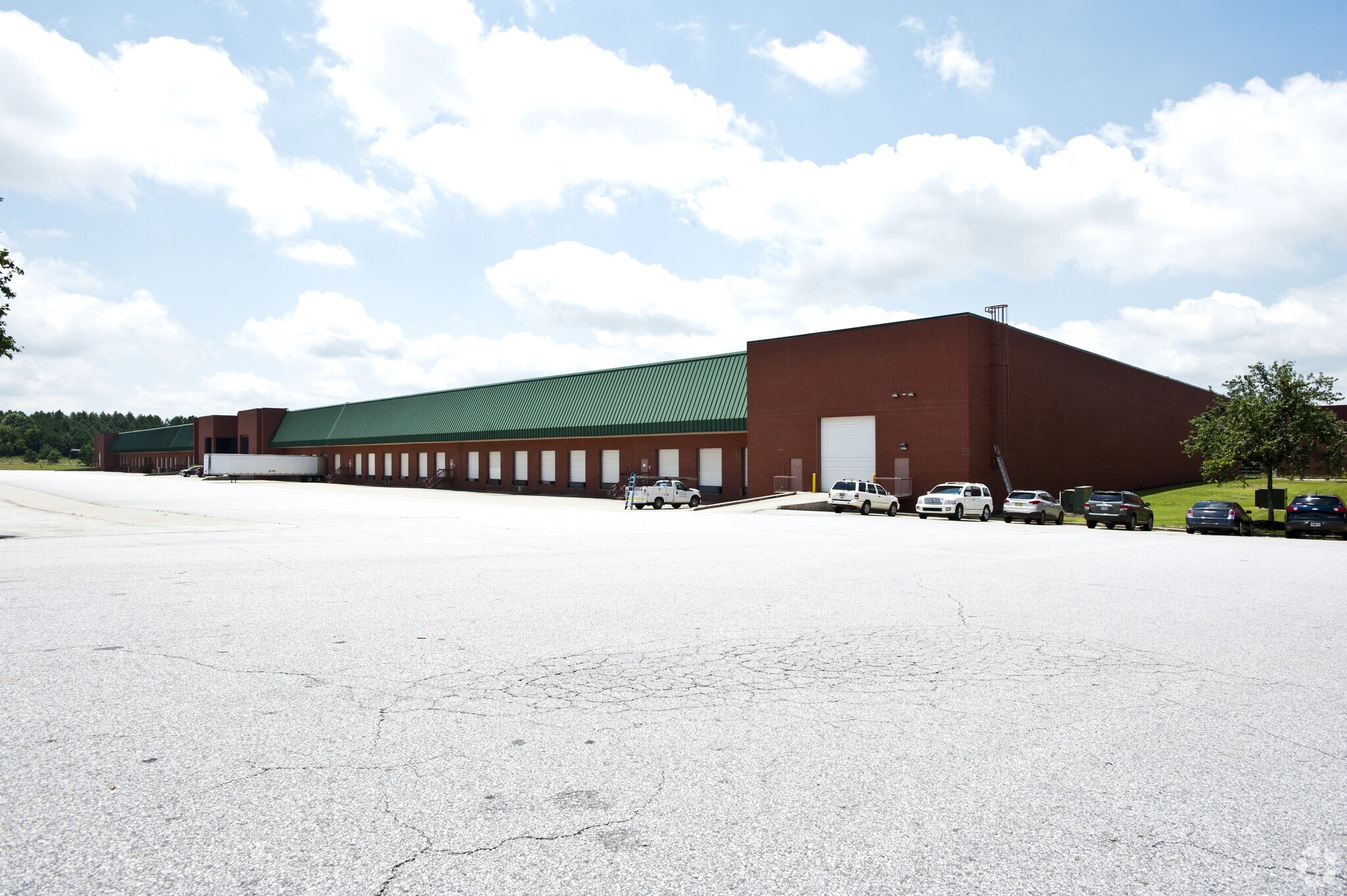 5003 Terminus Dr, Fairburn, GA à louer Photo principale– Image 1 sur 9