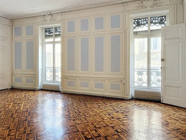 Bureau dans Lyon à vendre - Photo intérieure – Image 2 sur 13
