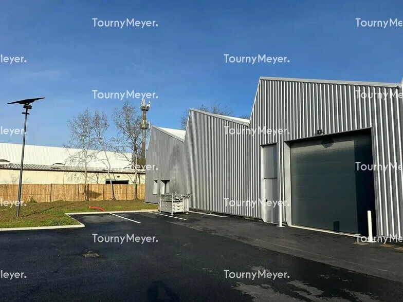 Local d’activités dans Carquefou à louer - Photo de l’immeuble – Image 1 sur 5