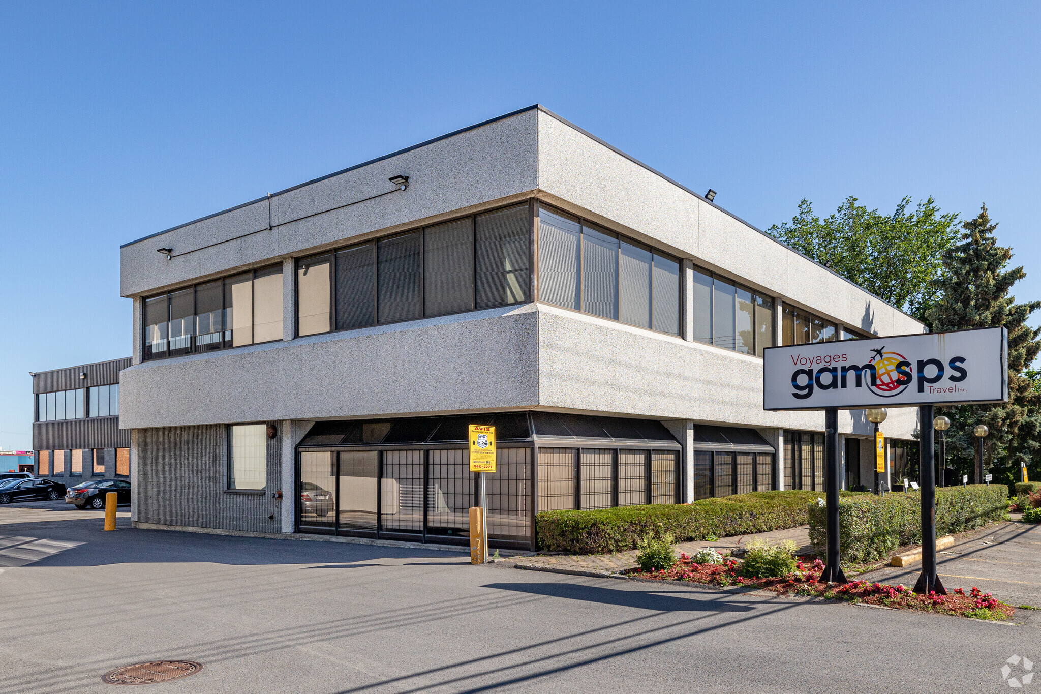 5415 Rue Paré, Mt Royal, QC à louer Photo principale– Image 1 sur 4