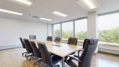 26300 Euclid Ave, Cleveland, OH à louer Numérisation 3D Matterport– Image 1 sur 13