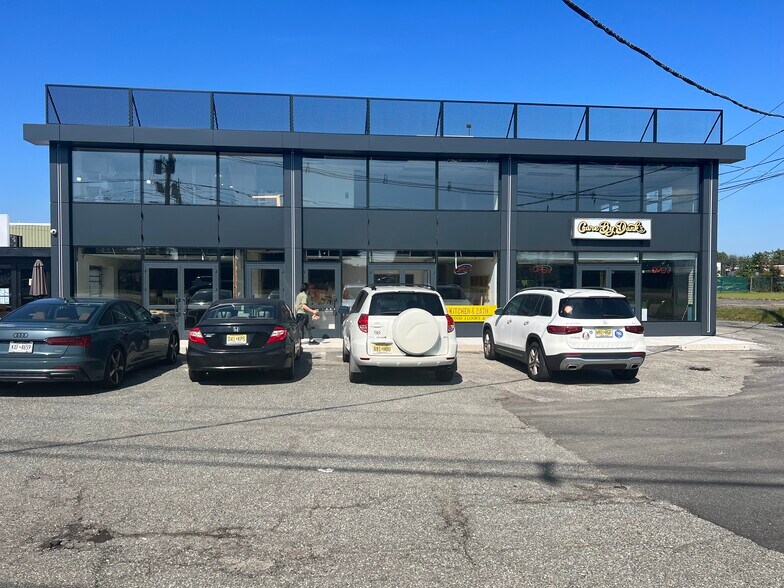 103-105 US Highway 46, Fairfield, NJ à louer - Photo de l’immeuble – Image 1 sur 4