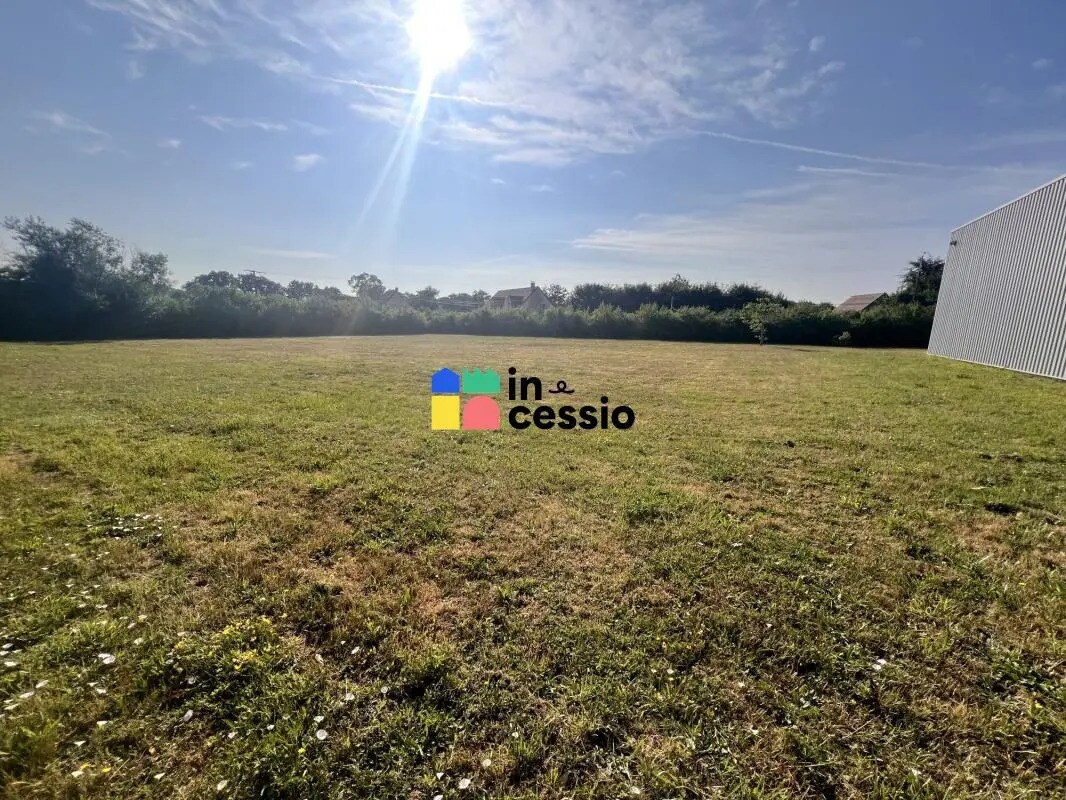 Terrain dans SAVIGNE-L'EVEQUE à vendre Photo de l’immeuble– Image 1 sur 3