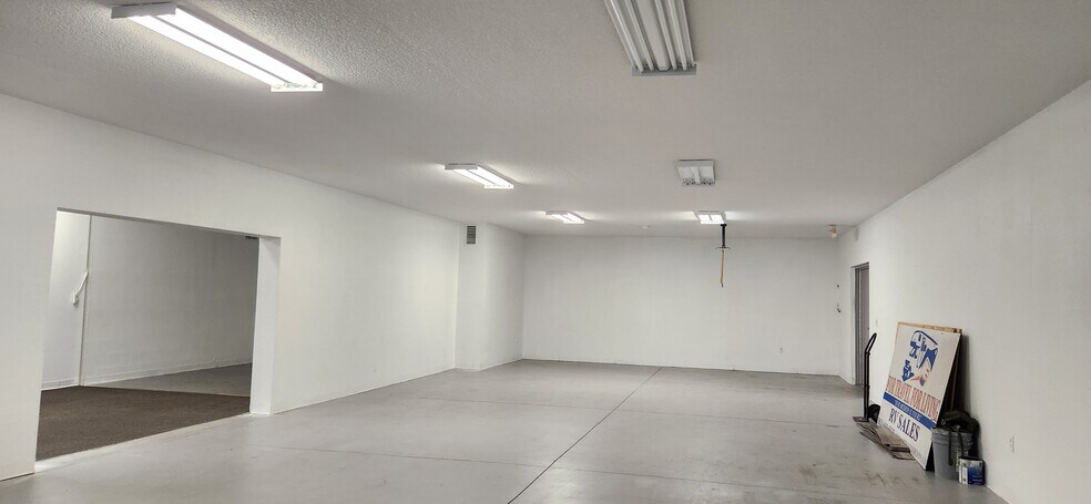 610 Combee Rd N, Lakeland, FL à vendre - Photo de l’immeuble – Image 2 sur 6