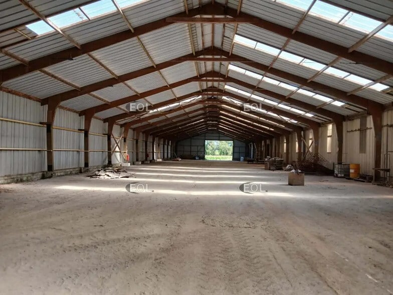 Industriel/Logistique dans Kerfourn à louer - Photo de l’immeuble – Image 2 sur 3