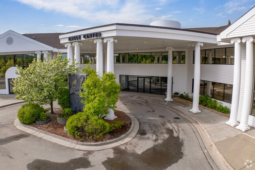 10928 Eagle River Rd, Eagle River, AK à louer - Photo de l’immeuble – Image 3 sur 11