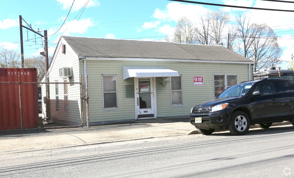 138 E 11th Ave, Roselle, NJ à vendre - Photo de l’immeuble – Image 1 sur 7