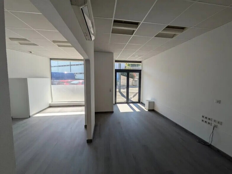 Local commercial dans Besançon à vendre - Photo intérieure – Image 2 sur 6