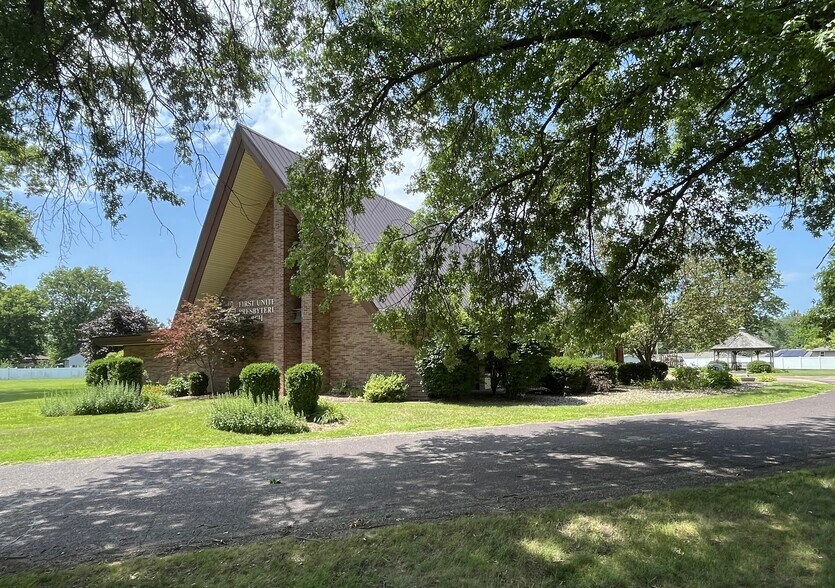 1717 Highwood Ave, Pekin, IL à vendre - Photo de l’immeuble – Image 2 sur 14