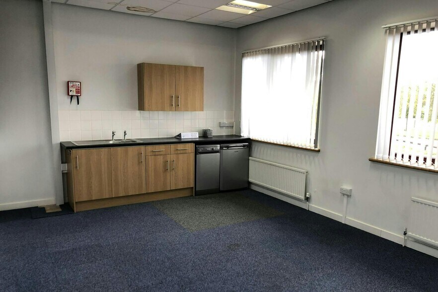 2 Wenman Rd, Thame à louer - Photo de l’immeuble – Image 3 sur 8