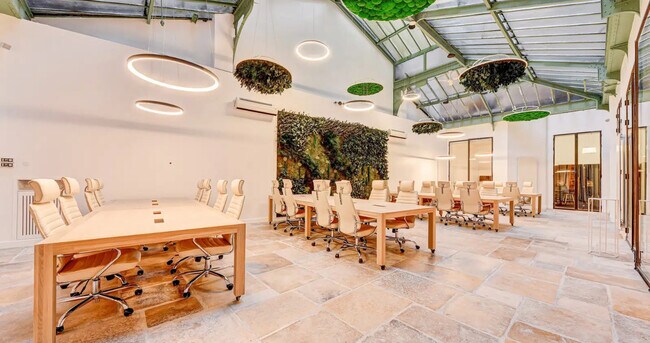 Plus de détails pour Bureau à louer