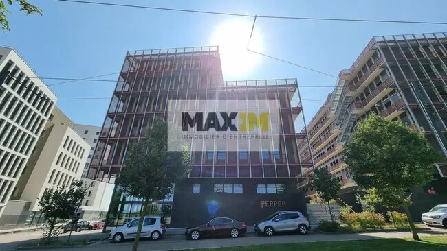 Plus de détails pour Local commercial à louer