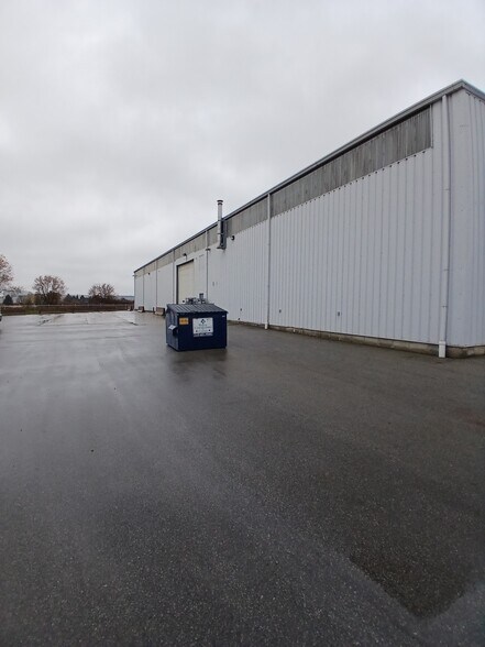 39-41 Burwell Rd, St Thomas, ON à louer - Photo de l’immeuble – Image 3 sur 3