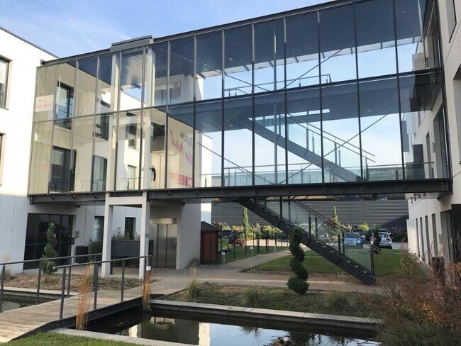 Plus de détails pour Bureau à louer