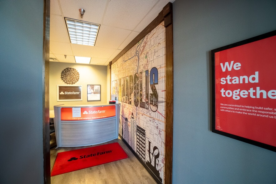 5665 W 79th St, Indianapolis, IN à louer - Photo principale – Image 2 sur 6