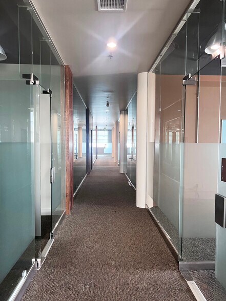 2700 S Grand Ave, Los Angeles, CA à vendre - Photo intérieure – Image 3 sur 15