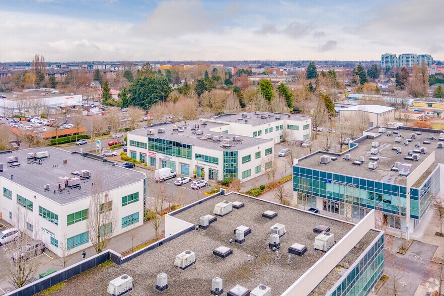 8833 Odlin Cres, Richmond, BC à louer - Photo de l’immeuble – Image 2 sur 3