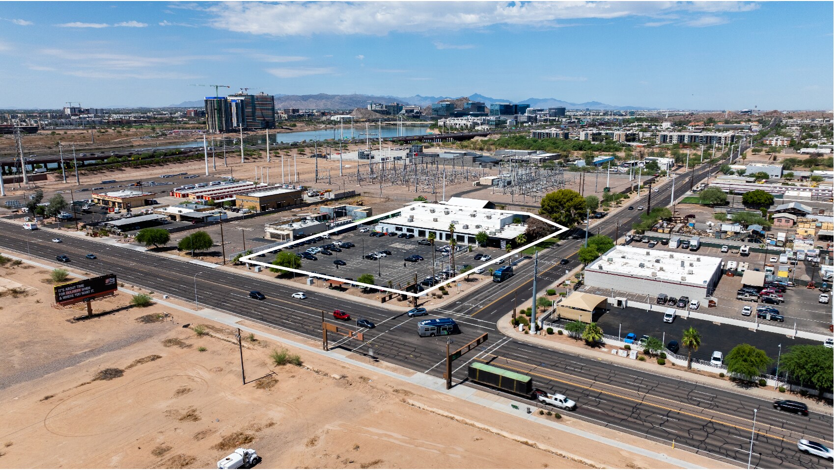 1000 N McClintock Dr, Tempe, AZ à louer Photo de l’immeuble– Image 1 sur 9