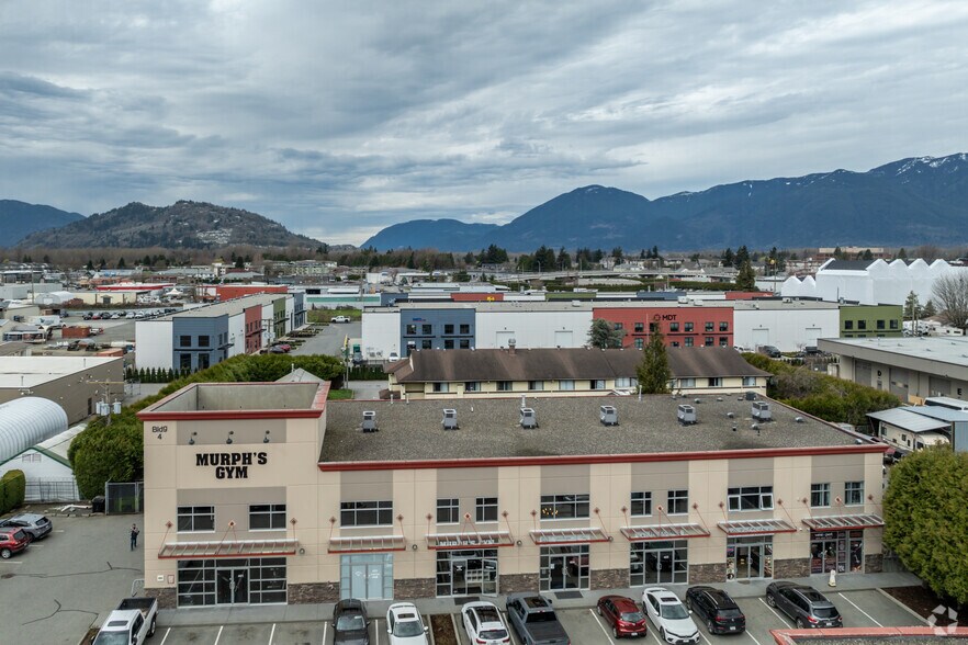 8705 Young Rd, Chilliwack, BC à vendre - Photo de l’immeuble – Image 3 sur 3