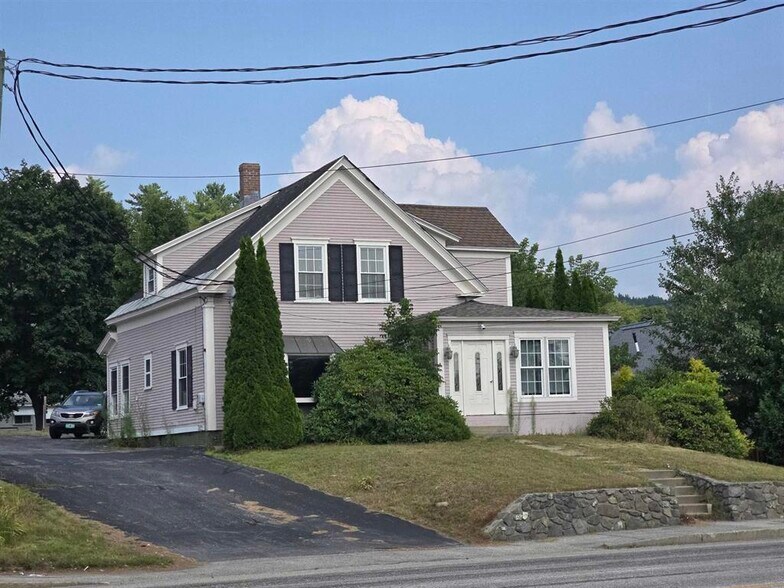 198 Washington St, Claremont, NH à vendre - Photo principale – Image 1 sur 24