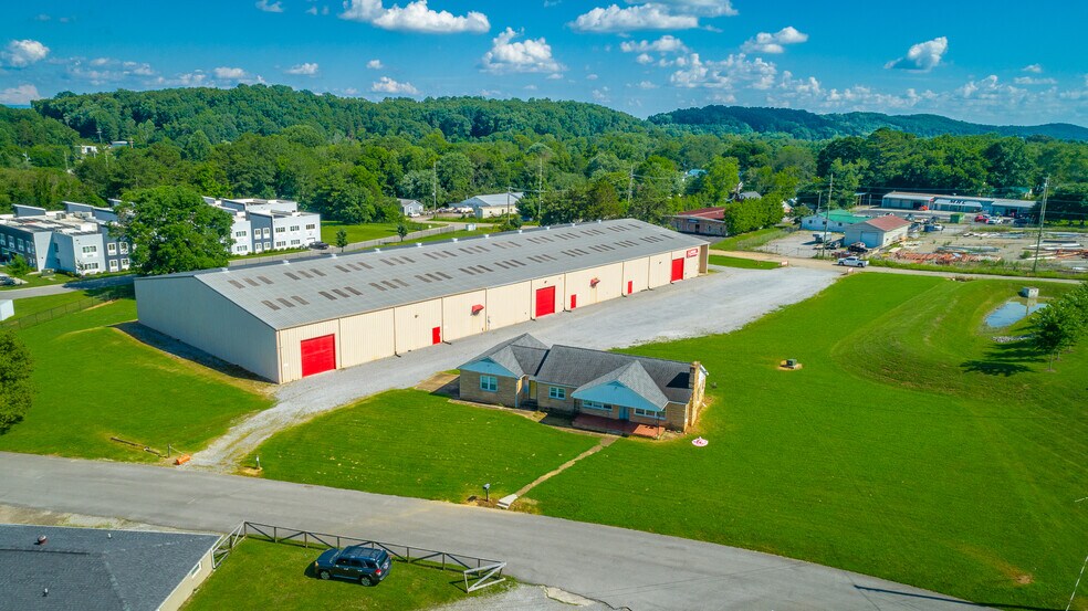 1213 Cedar Ln SW, Cleveland, TN à vendre - Photo de l’immeuble – Image 2 sur 5