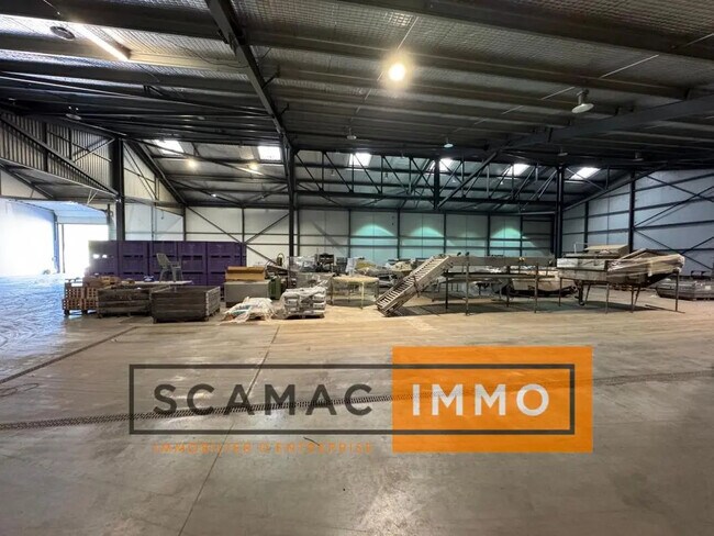 Plus de détails pour Industriel/Logistique à louer