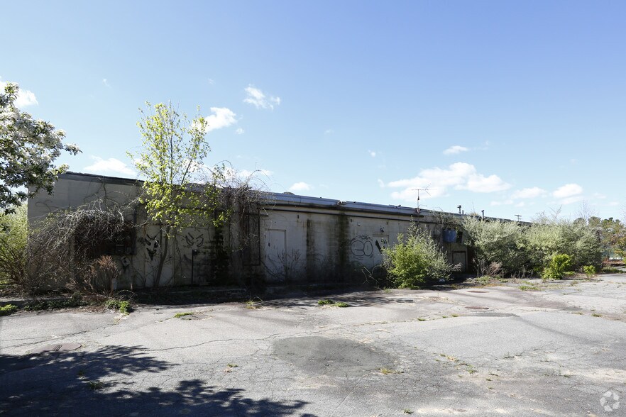 277 Plymouth St, Halifax, MA à vendre - Photo de l’immeuble – Image 2 sur 3