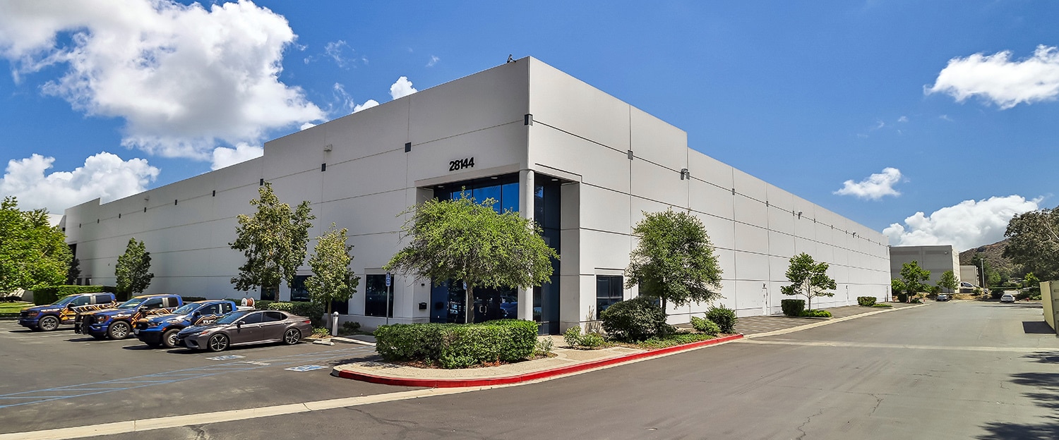 28104-28144 Witherspoon Pky, Valencia, CA à louer Photo de l’immeuble– Image 1 sur 5