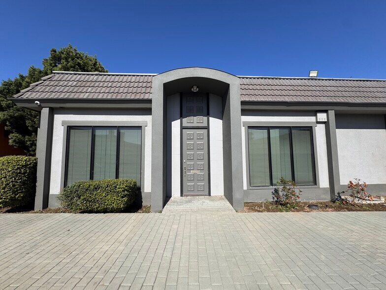 222 N J St, Tulare, CA à louer - Photo de l’immeuble – Image 2 sur 2
