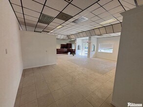 1503 N Lake Ave, Avon Park, FL à vendre Photo intérieure– Image 2 sur 5
