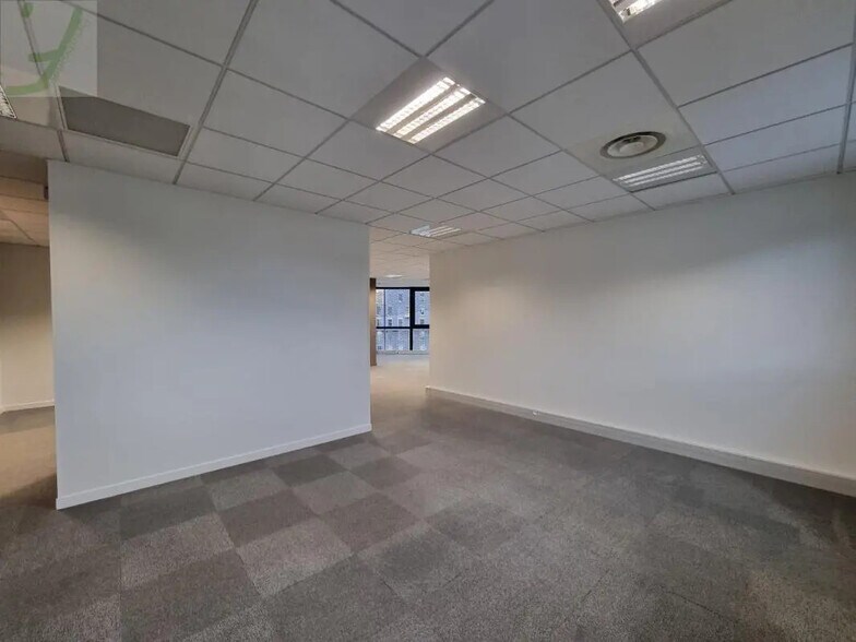 Bureau dans La Motte-Servolex à louer - Photo de l’immeuble – Image 3 sur 10