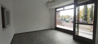 Plus de détails pour C. de Sta. Catalina, 19, Majadahonda - Local commercial à louer
