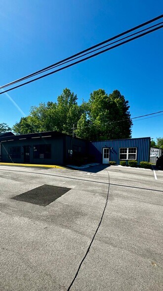 430 E Broad St, Smithville, TN à vendre - Photo de l’immeuble – Image 3 sur 15