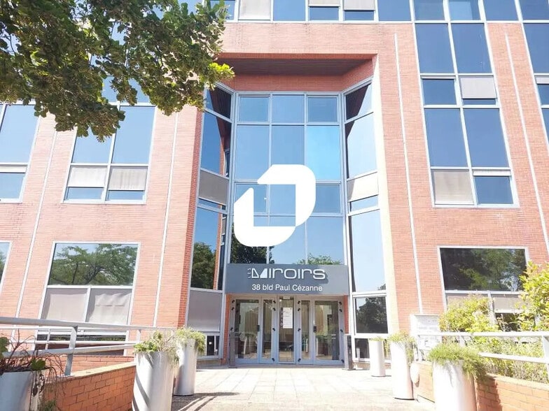 38 Boulevard Paul Cézanne, Guyancourt à louer - Photo de l’immeuble – Image 2 sur 20