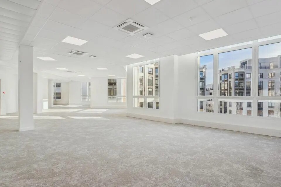 Bureau dans Chessy à vendre Photo intérieure– Image 1 sur 4