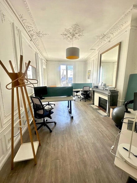 Bureau dans Paris à louer - Photo de l’immeuble – Image 2 sur 9